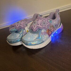 Disney Frozen Toddler Light-Up Sneakers – Size 9 – New with Tags